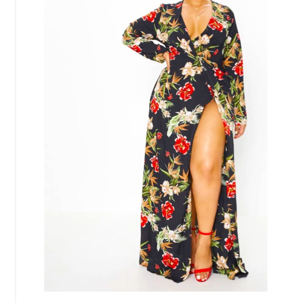 Plus Black Floral Twist Front Maxi Dress